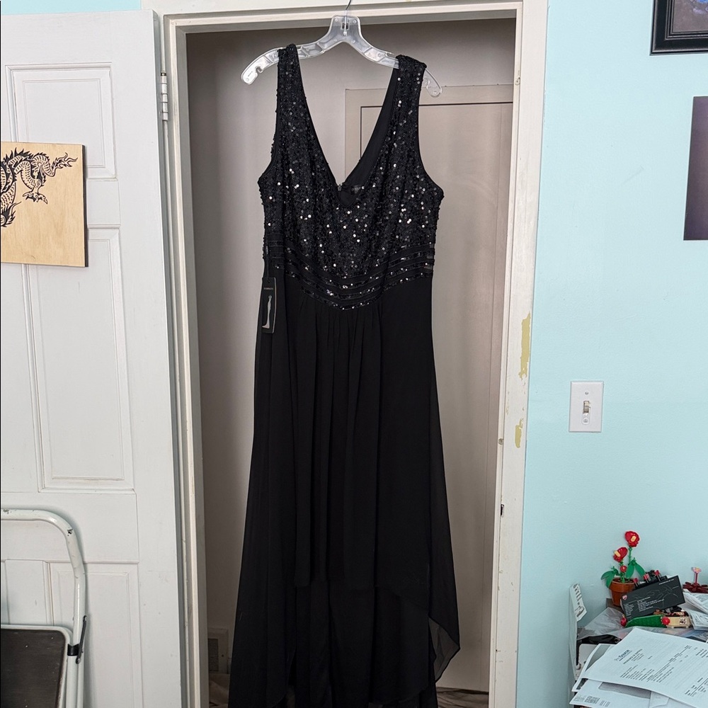 Elegant Black Evening Dress